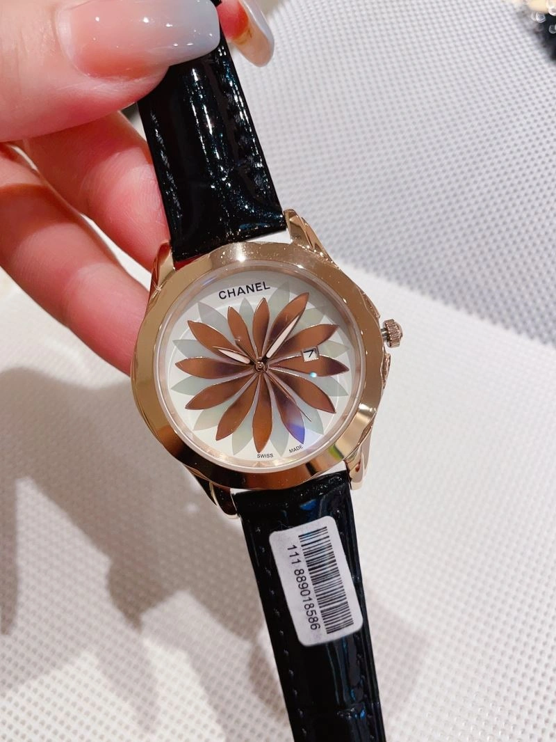 Unisex CHANEL Watches 181700