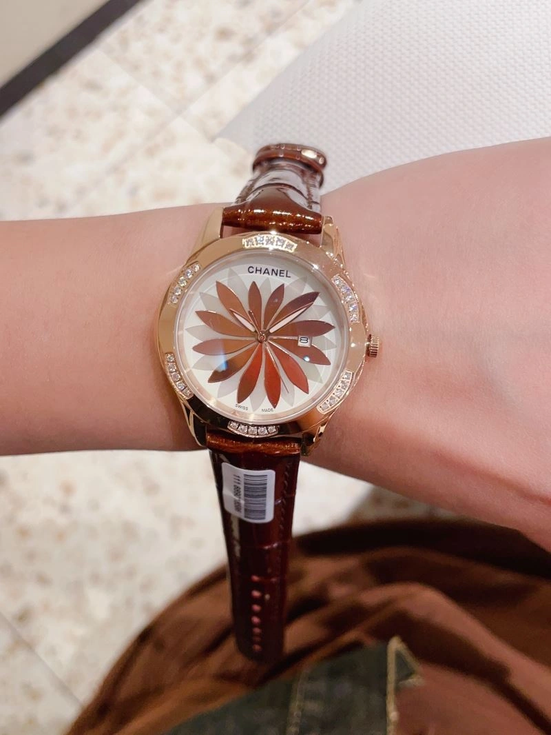Unisex CHANEL Watches 181700