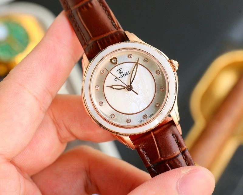 Stylish CHANEL Watches 181695