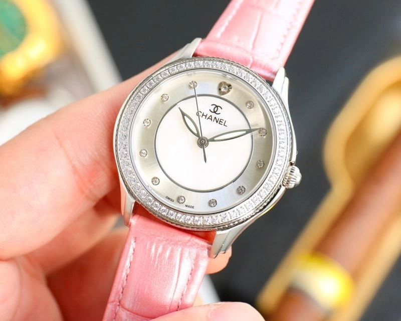 Trendsetting CHANEL Watches 181692