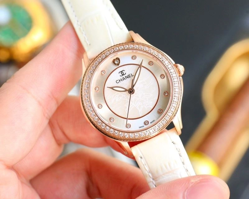Trendsetting CHANEL Watches 181692