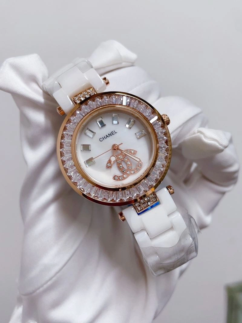 Seasonal CHANEL Watches 181690