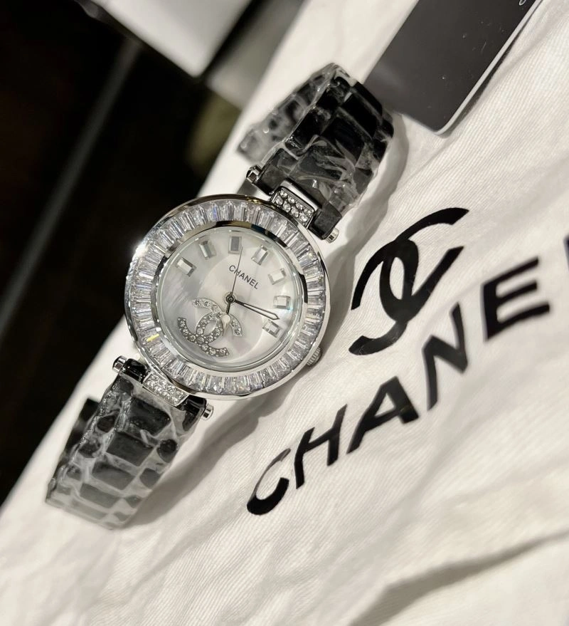 Unique CHANEL Watches 181689