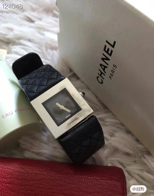 Effortless CHANEL Watches 181684