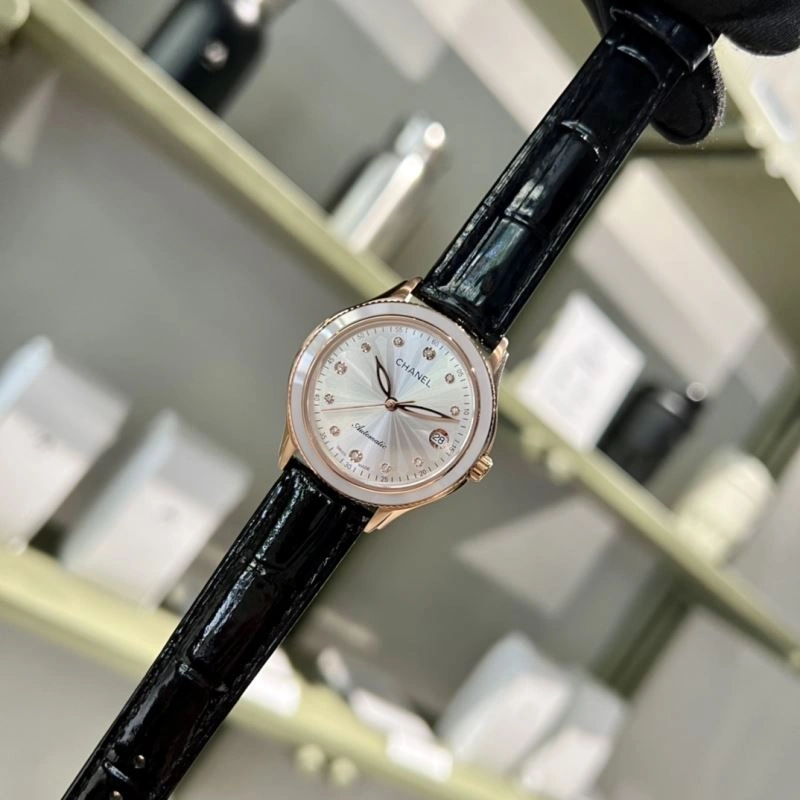 TechFriendly CHANEL Watches 181679