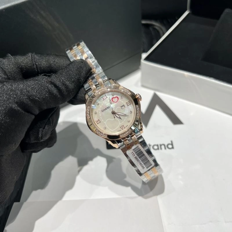 CHANEL Watches Comfortable 181674