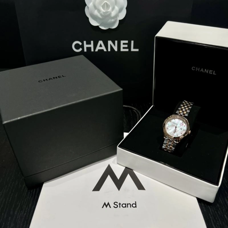 CHANEL Watches Comfortable 181674