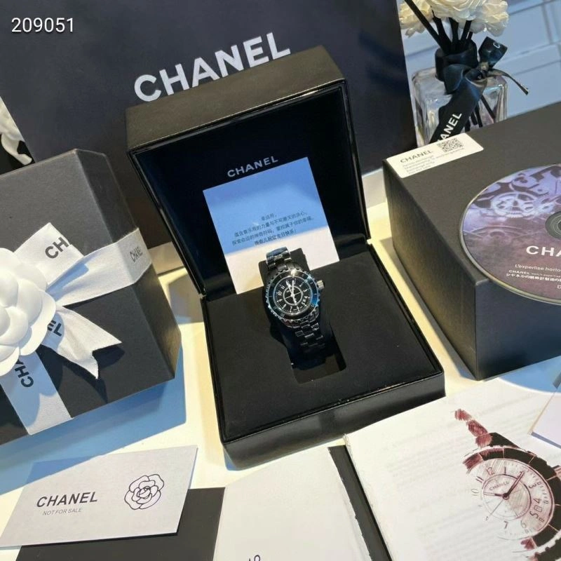 CHANEL Watches Comfortable 181145