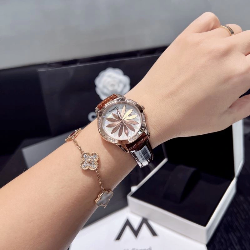 CHANEL Watches Comfortable 181663