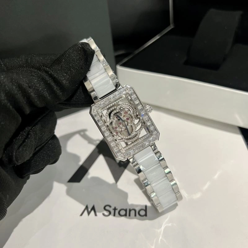 Neat CHANEL Watches 181648