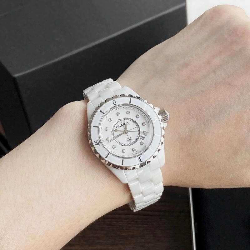 Durable CHANEL Watches 181639