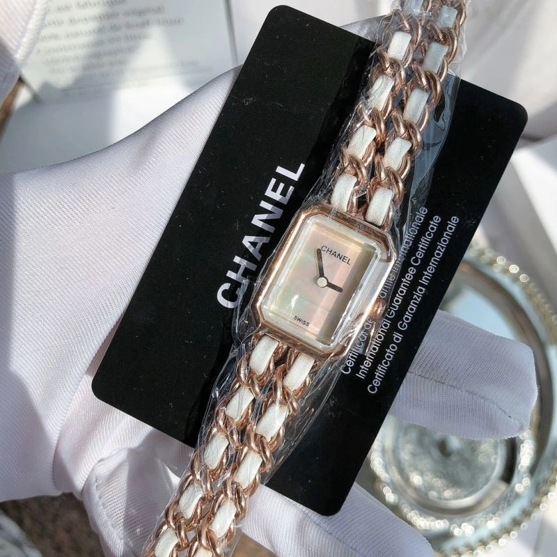 CHANEL Watches Fashionable 181615