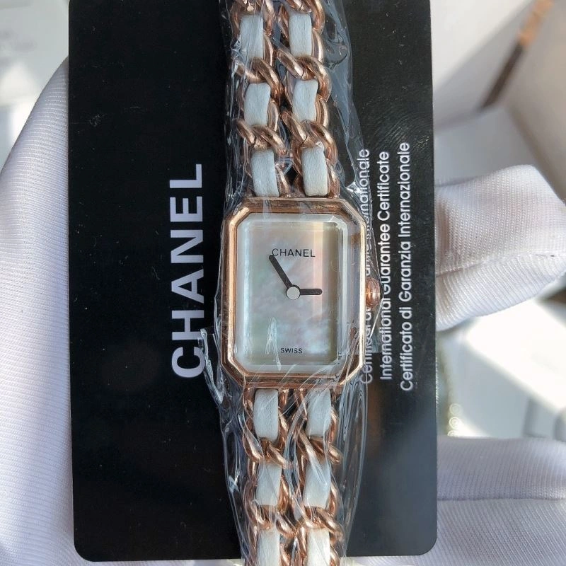 CHANEL Watches Fashionable 181615