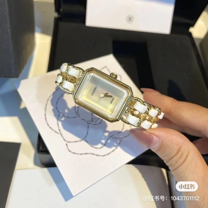 CHANEL Watches ModernLook 181613