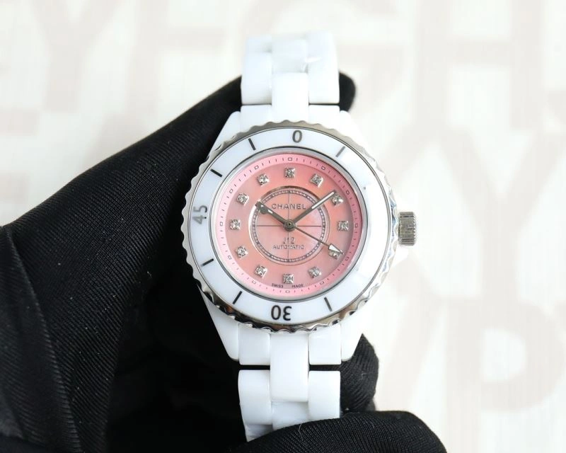 Lightweight CHANEL Watches 181610