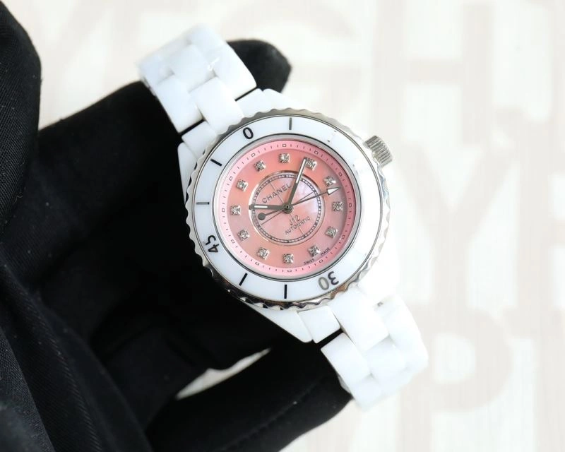 Lightweight CHANEL Watches 181610