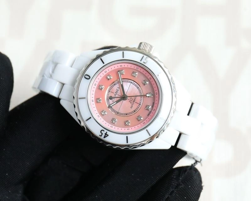 Lightweight CHANEL Watches 181610