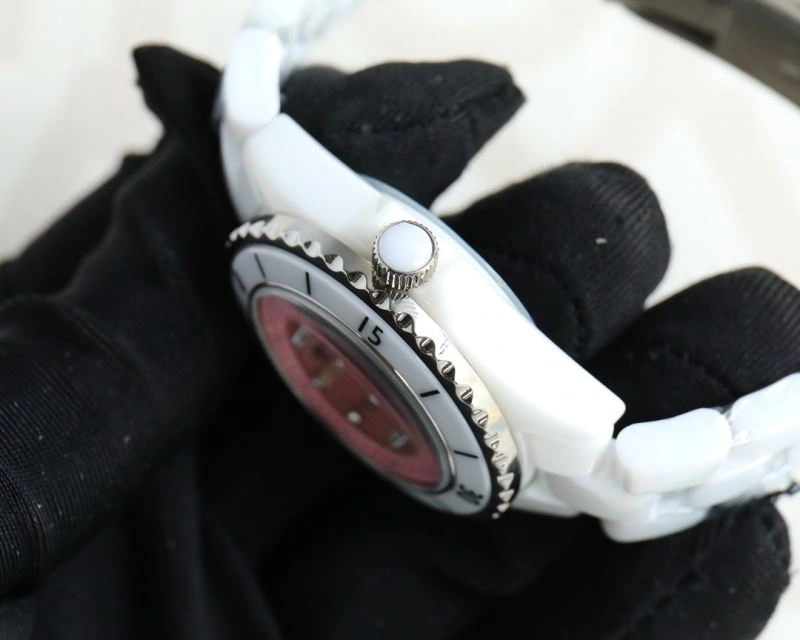 Lightweight CHANEL Watches 181610