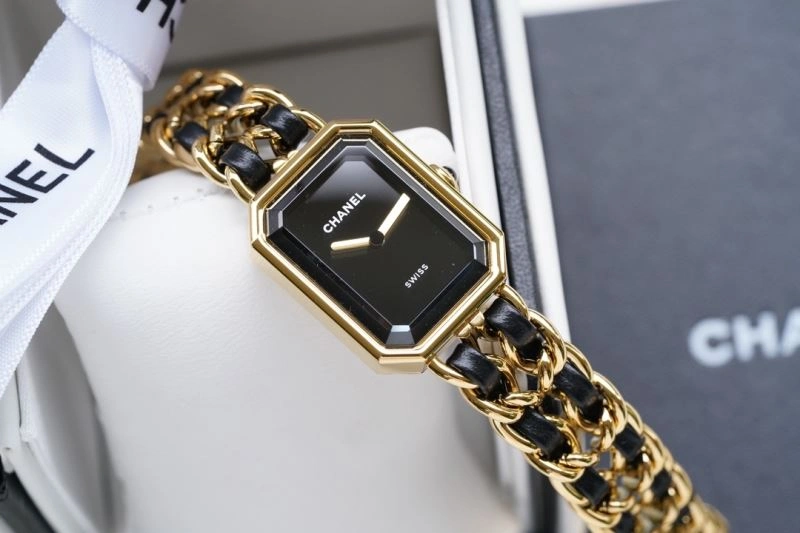 Durable CHANEL Watches 181609