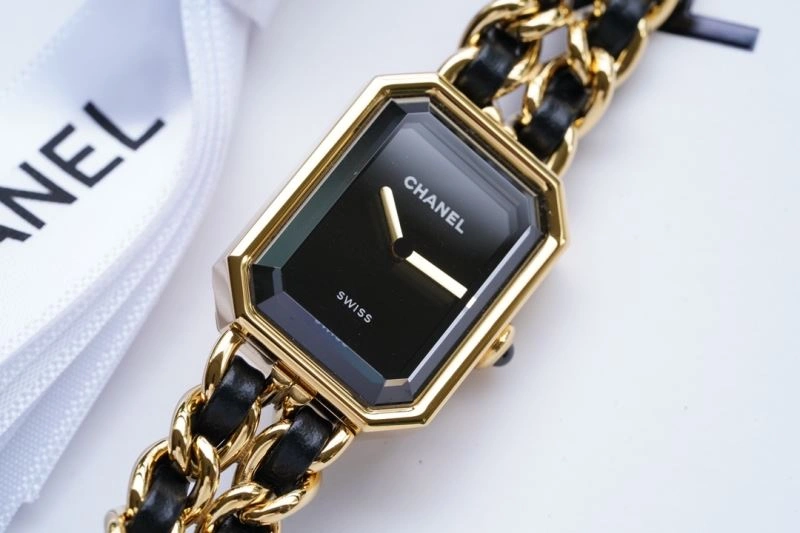 Durable CHANEL Watches 181609
