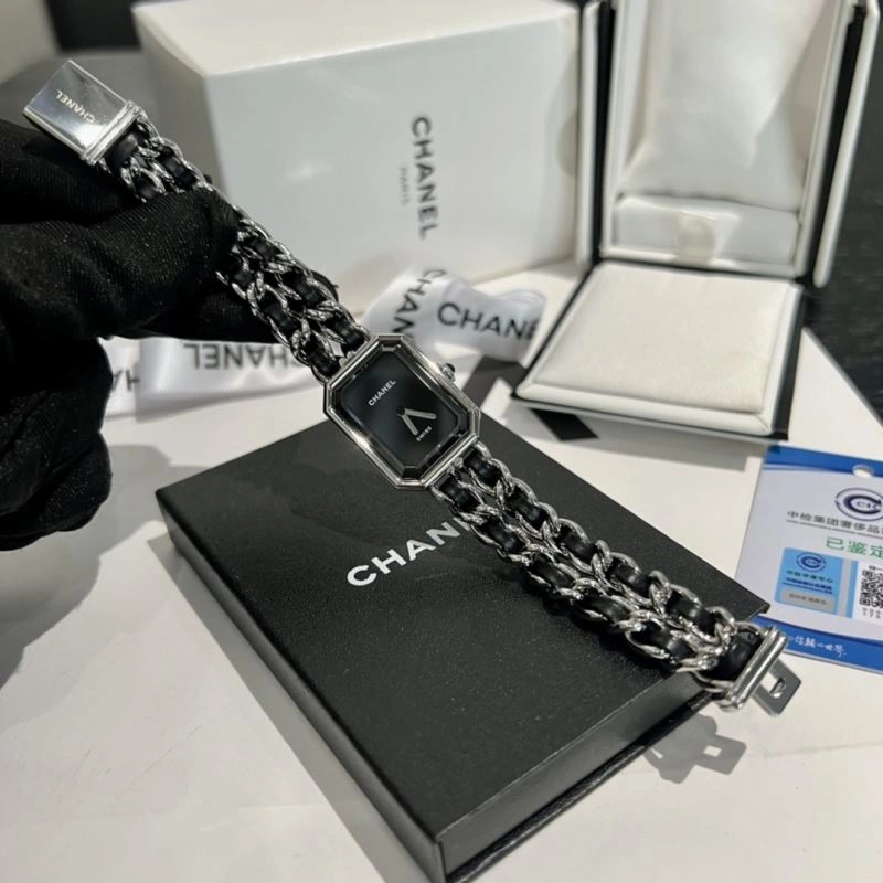 CHANEL Watches Chic 181608