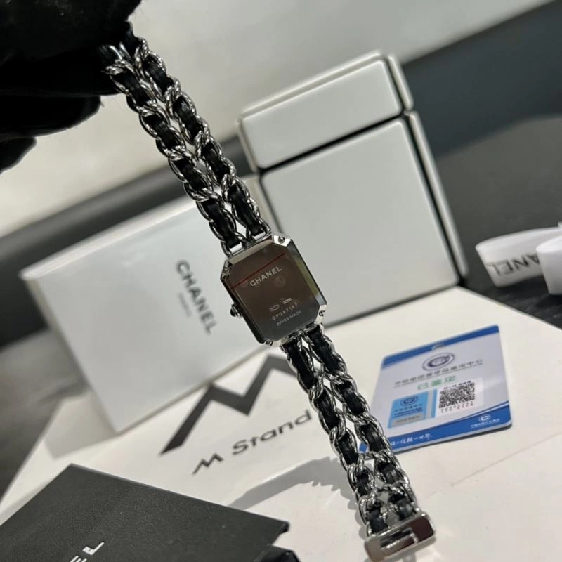 CHANEL Watches Chic 181608