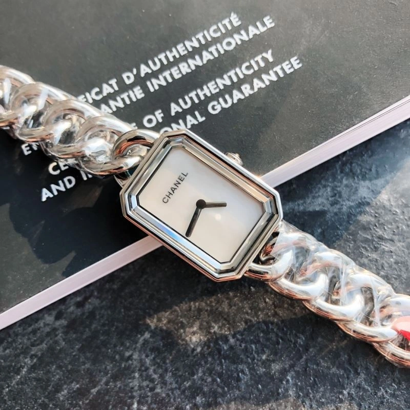 CHANEL Watches Premium 181617