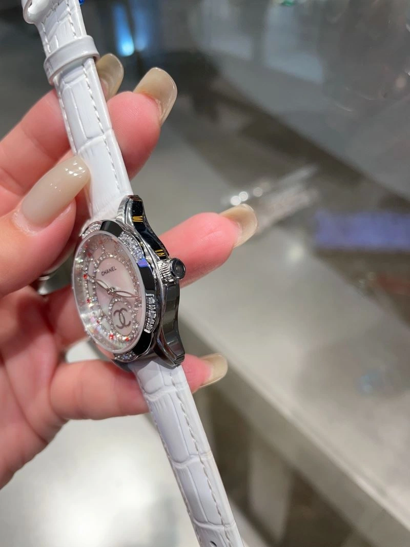 Breathable CHANEL Watches 181595
