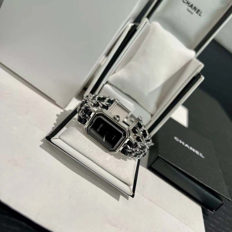 Thermal CHANEL Watches 181593