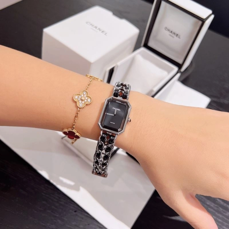 Thermal CHANEL Watches 181593