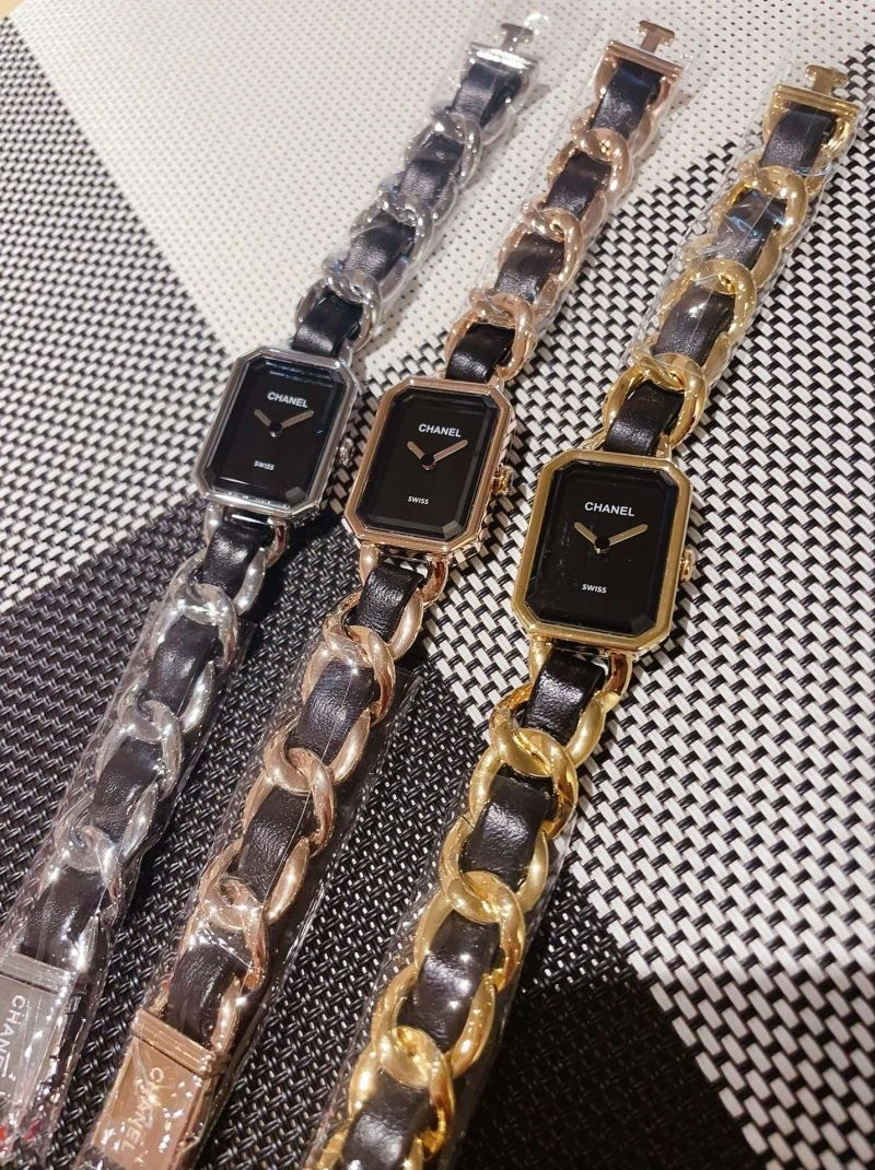 Supportive CHANEL Watches 181572