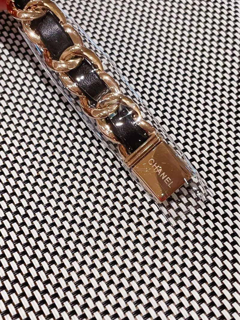 SoftTouch CHANEL Watches 181565