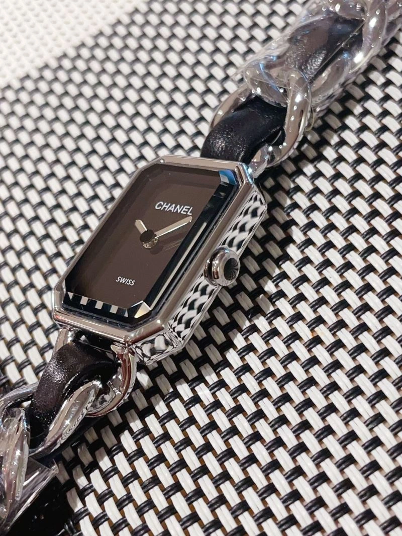 FreshLook CHANEL Watches 181564