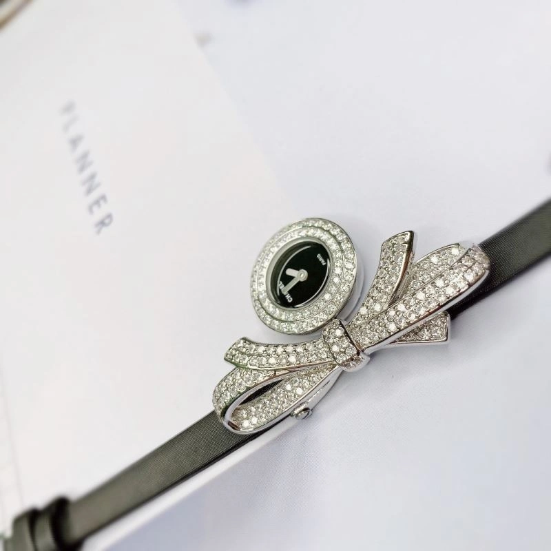 Neat CHANEL Watches 181581