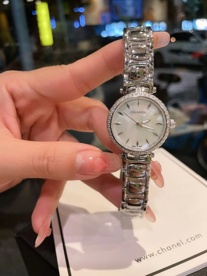 WrinkleFree CHANEL Watches 181570