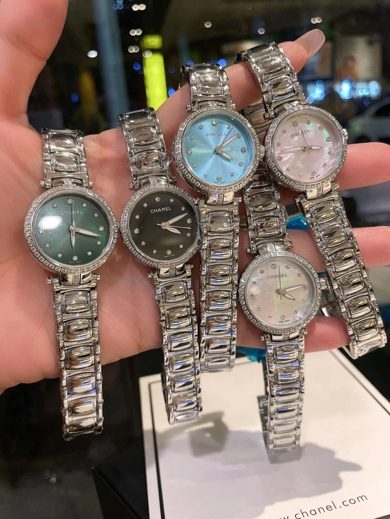 CHANEL Watches Elegant 181558
