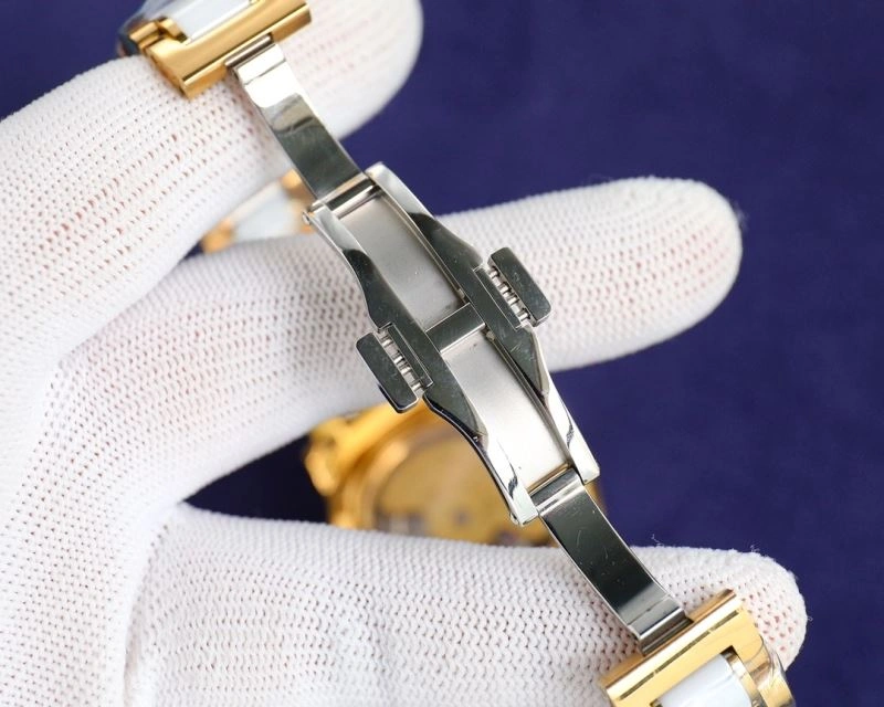 TravelReady CHANEL Watches 181578