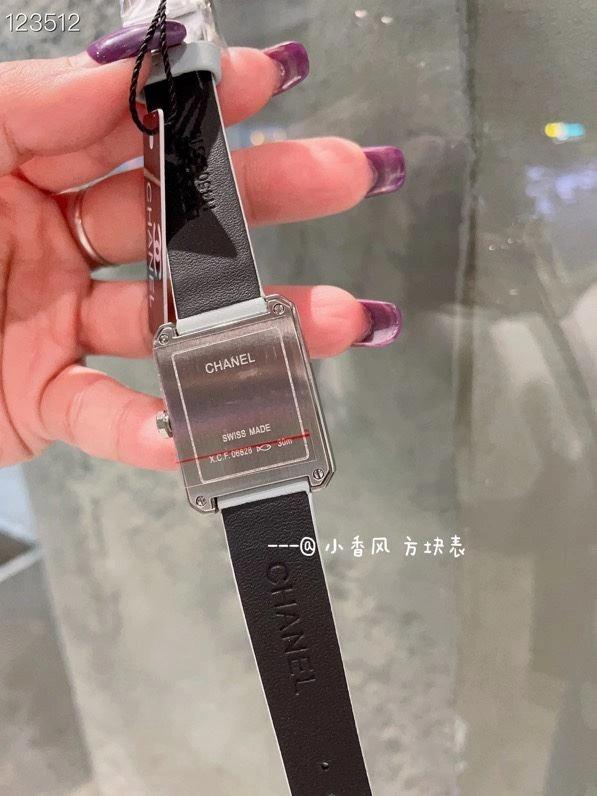 Sporty CHANEL Watches 181559
