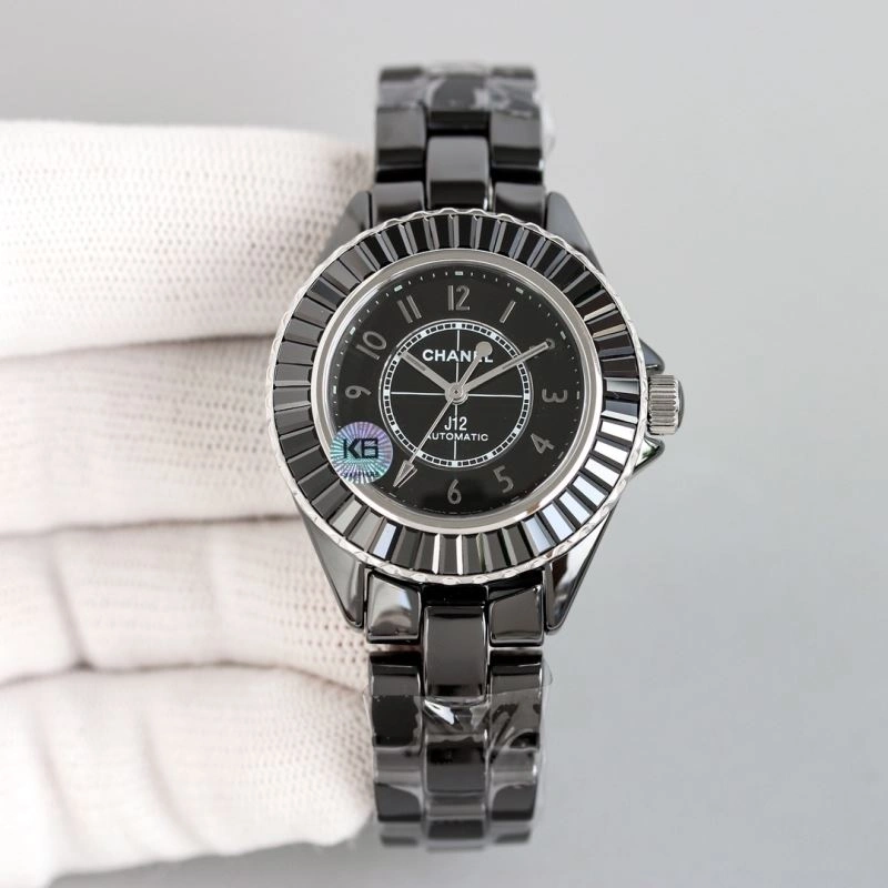 Bright CHANEL Watches 181574