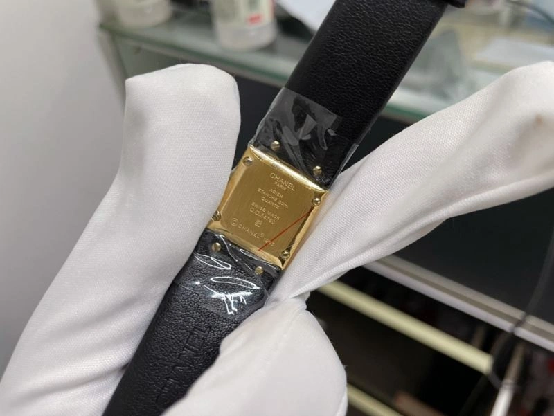 CHANEL Watches Fashionable 181549