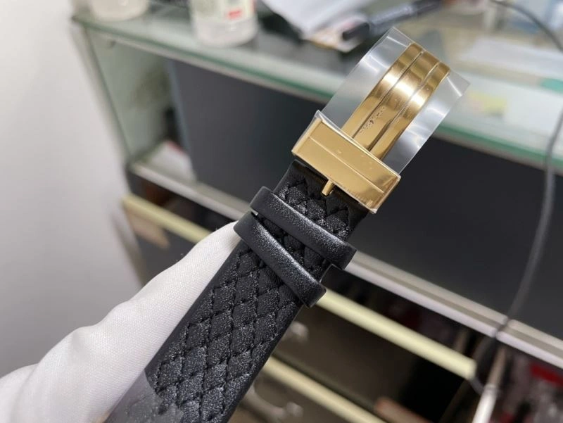 CHANEL Watches Fashionable 181549