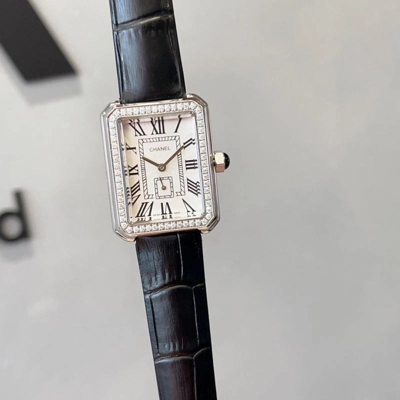 Versatile CHANEL Watches 181544