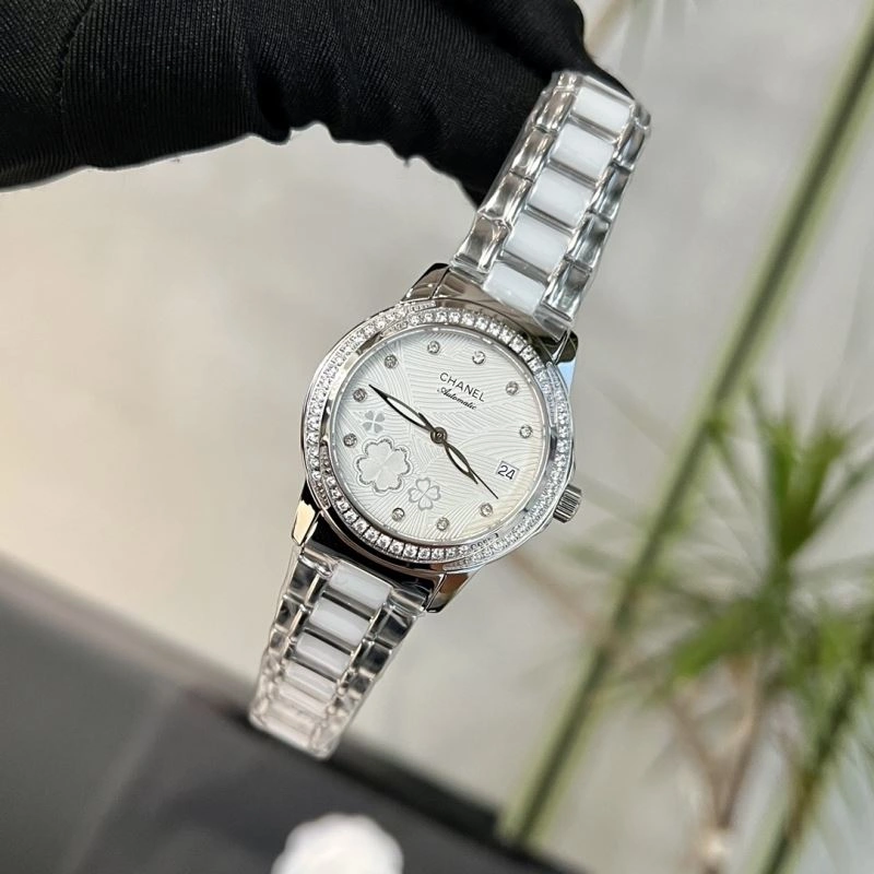 Fashionable CHANEL Watches 181530
