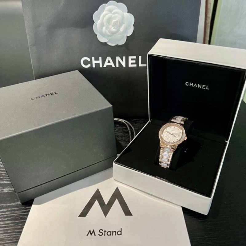 Fashionable CHANEL Watches 181530