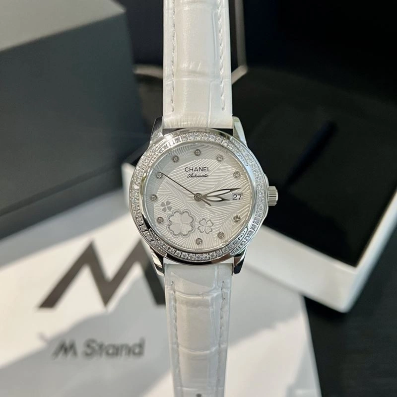 AllSeason CHANEL Watches 181536