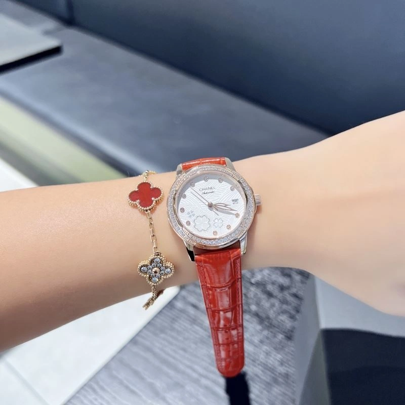 AllSeason CHANEL Watches 181536