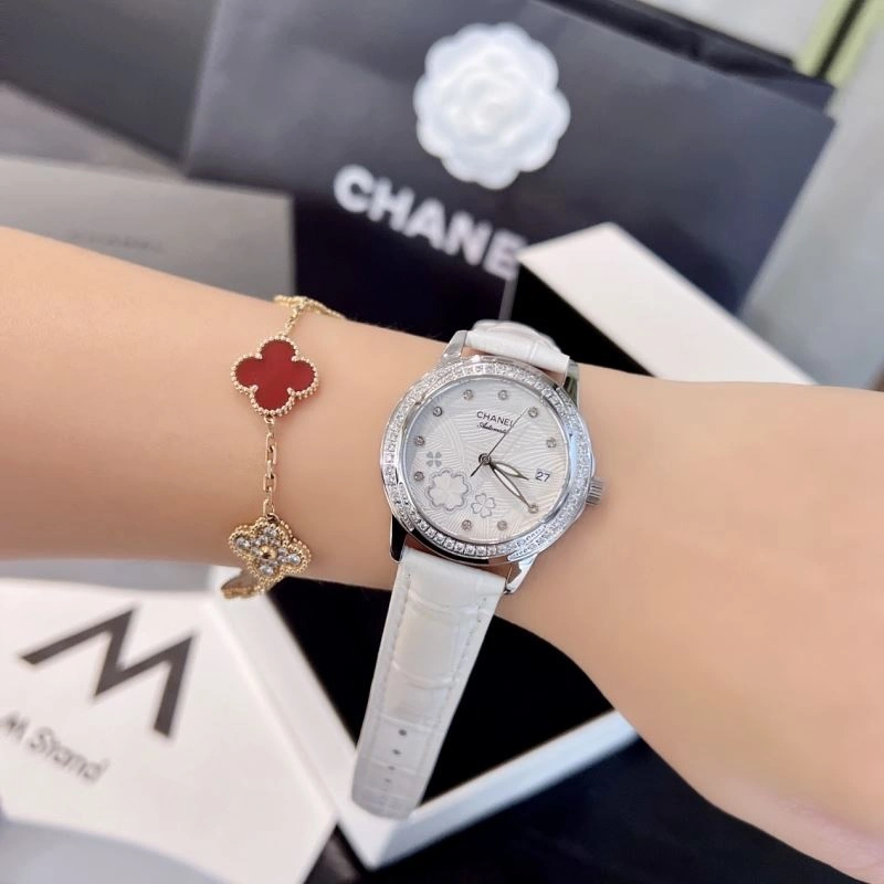 AllSeason CHANEL Watches 181536