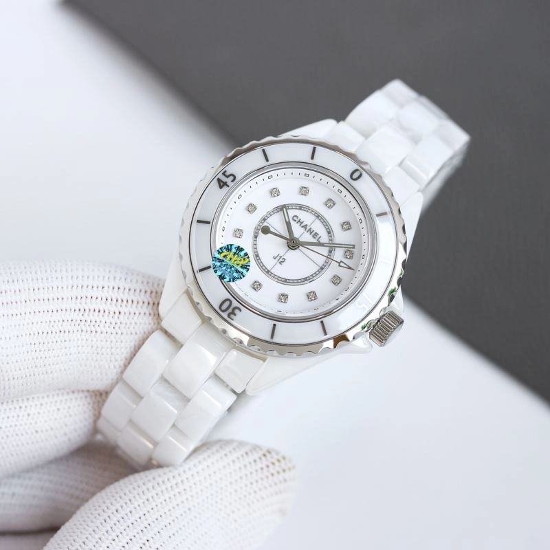 Practical CHANEL Watches 181538