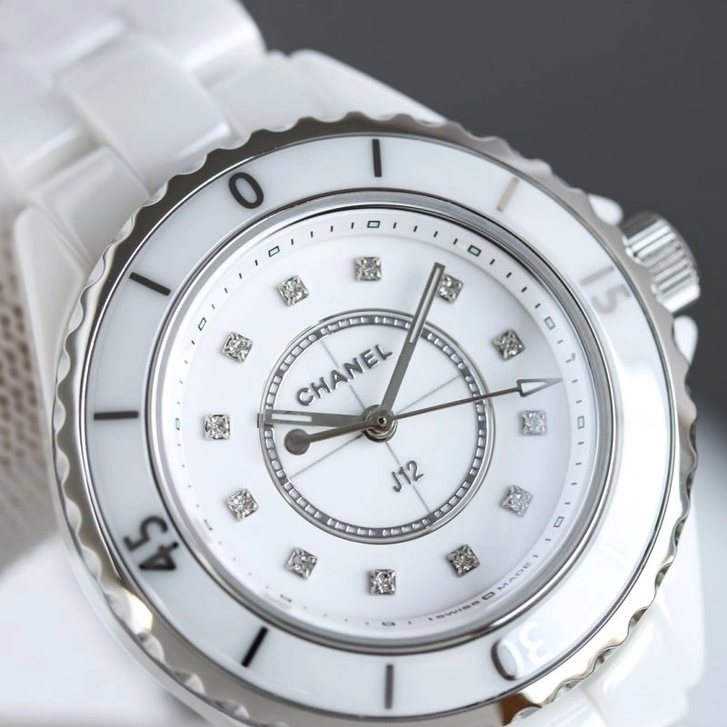 Practical CHANEL Watches 181538