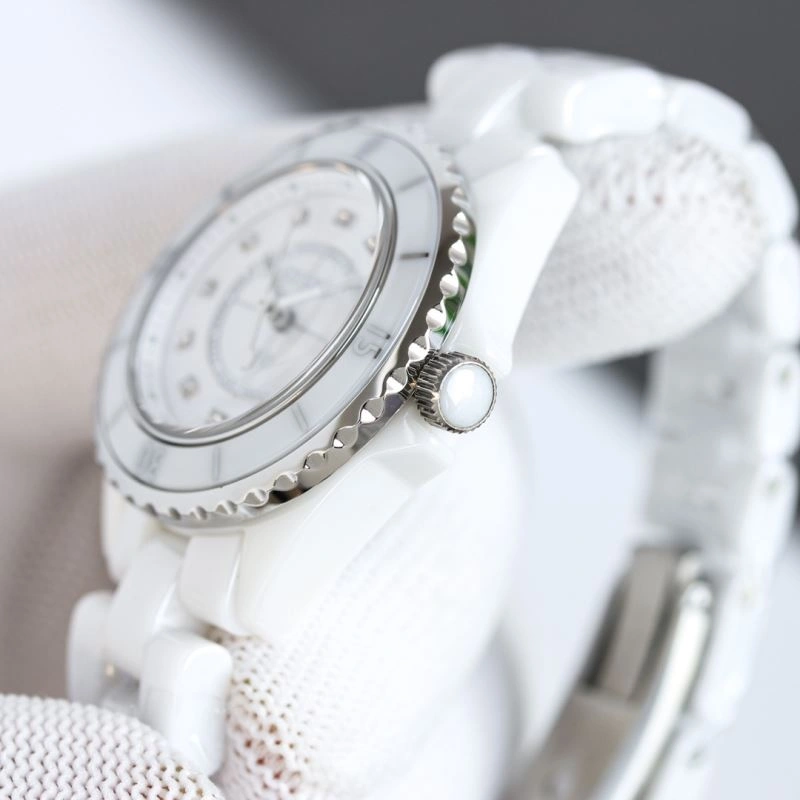 Practical CHANEL Watches 181538